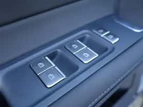Polestar 4 thumbnail 12