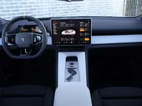 Polestar 4 thumbnail 7