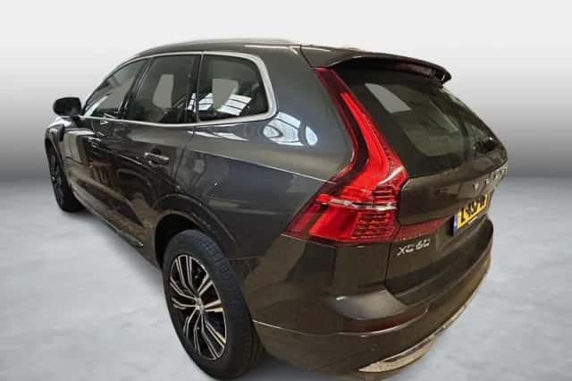 Volvo XC60 (2021) thumbnail 6