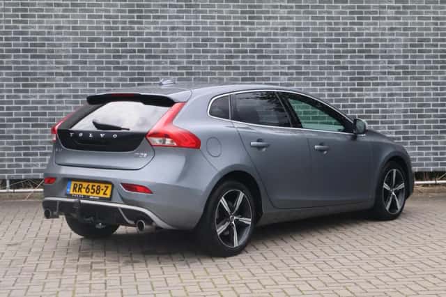 Volvo V40 (2018) thumbnail 2