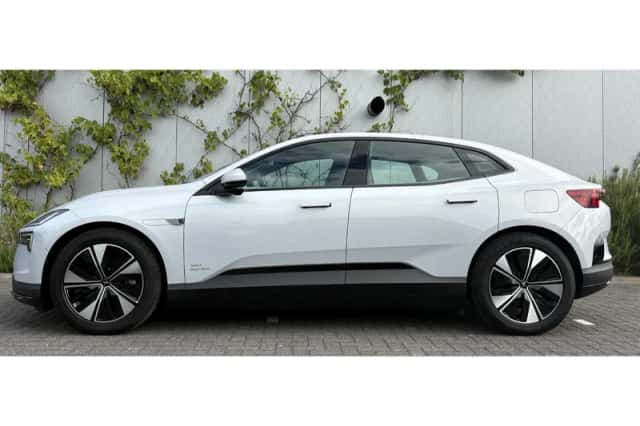 Polestar 4 (2025) thumbnail 2