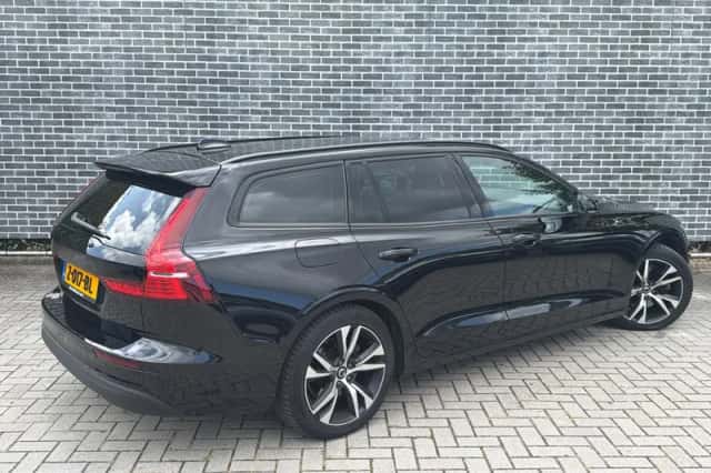 Volvo V60 (2024) thumbnail 2
