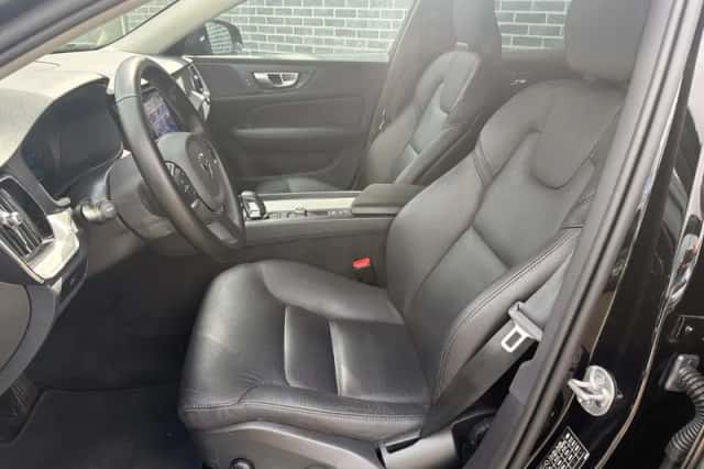 Volvo V60 (2024) thumbnail 6