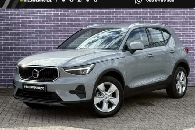 Volvo XC40 (2025) thumbnail 1