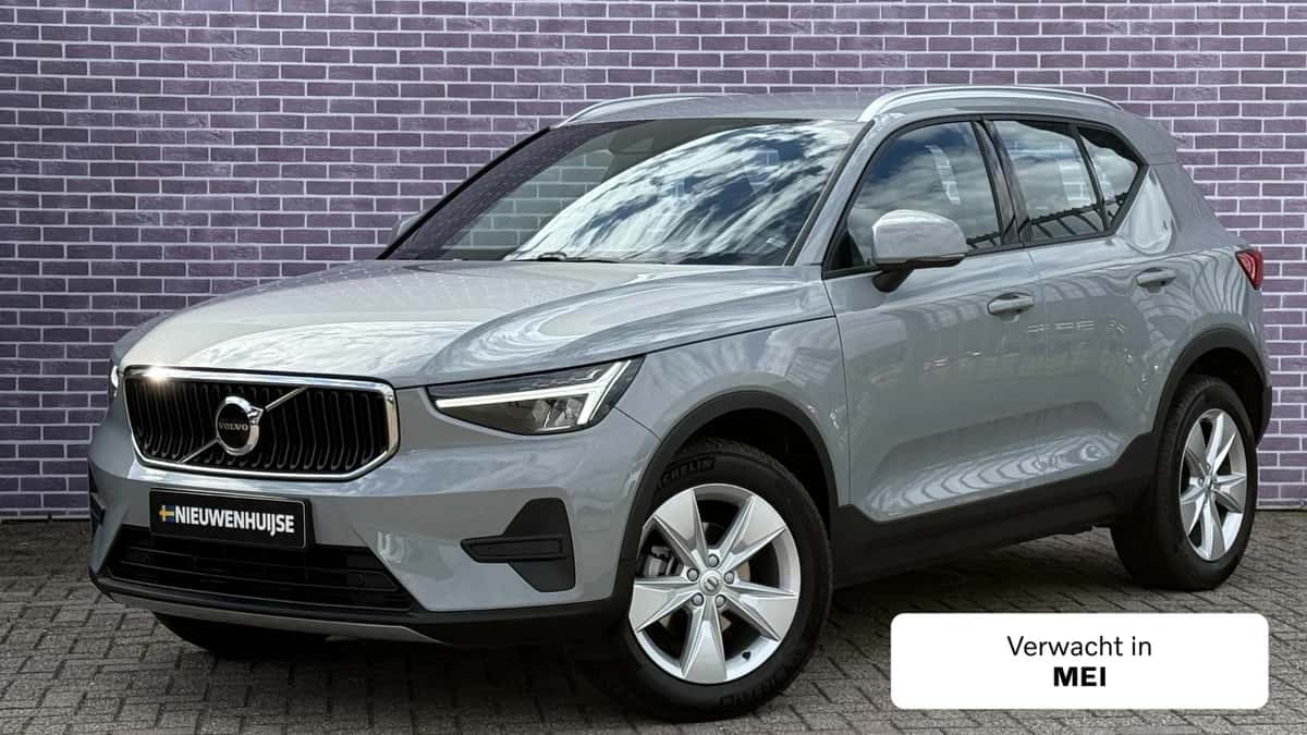 Volvo XC40 (2025) — foto 1