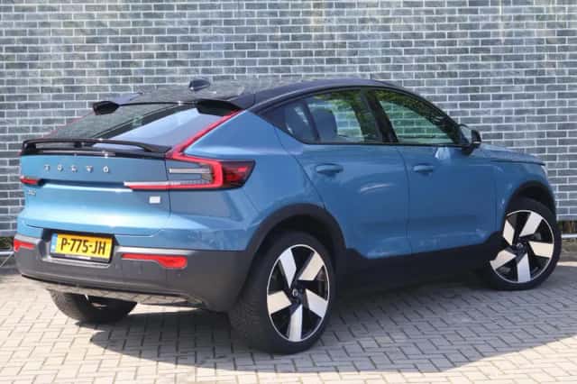 Volvo C40 (2022) thumbnail 2