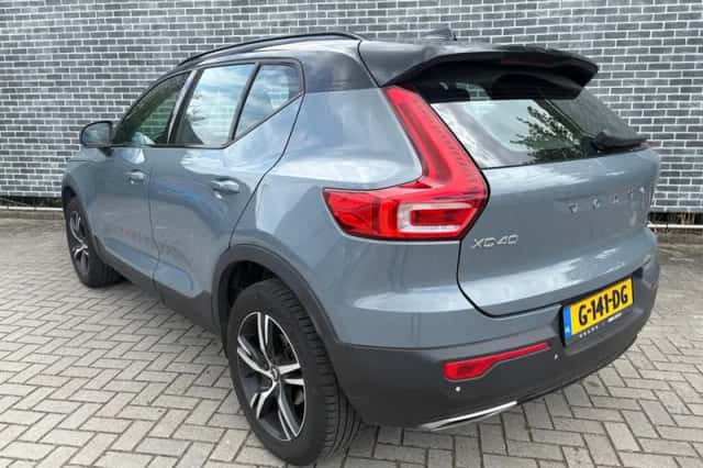 Volvo XC40 (2019) thumbnail 4