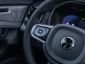 Volvo XC90 thumbnail 30
