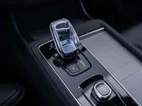 Volvo XC90 thumbnail 37