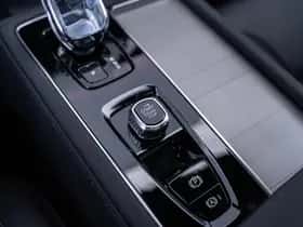 Volvo XC90 thumbnail 38