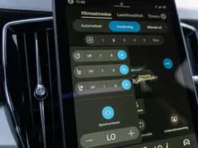 Volvo XC90 thumbnail 45
