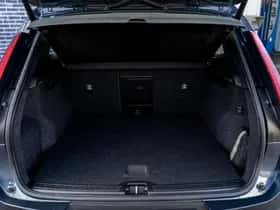 Volvo XC40 thumbnail 13