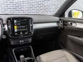 Volvo XC40 thumbnail 37