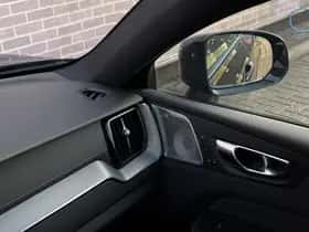 Volvo XC60 thumbnail 12