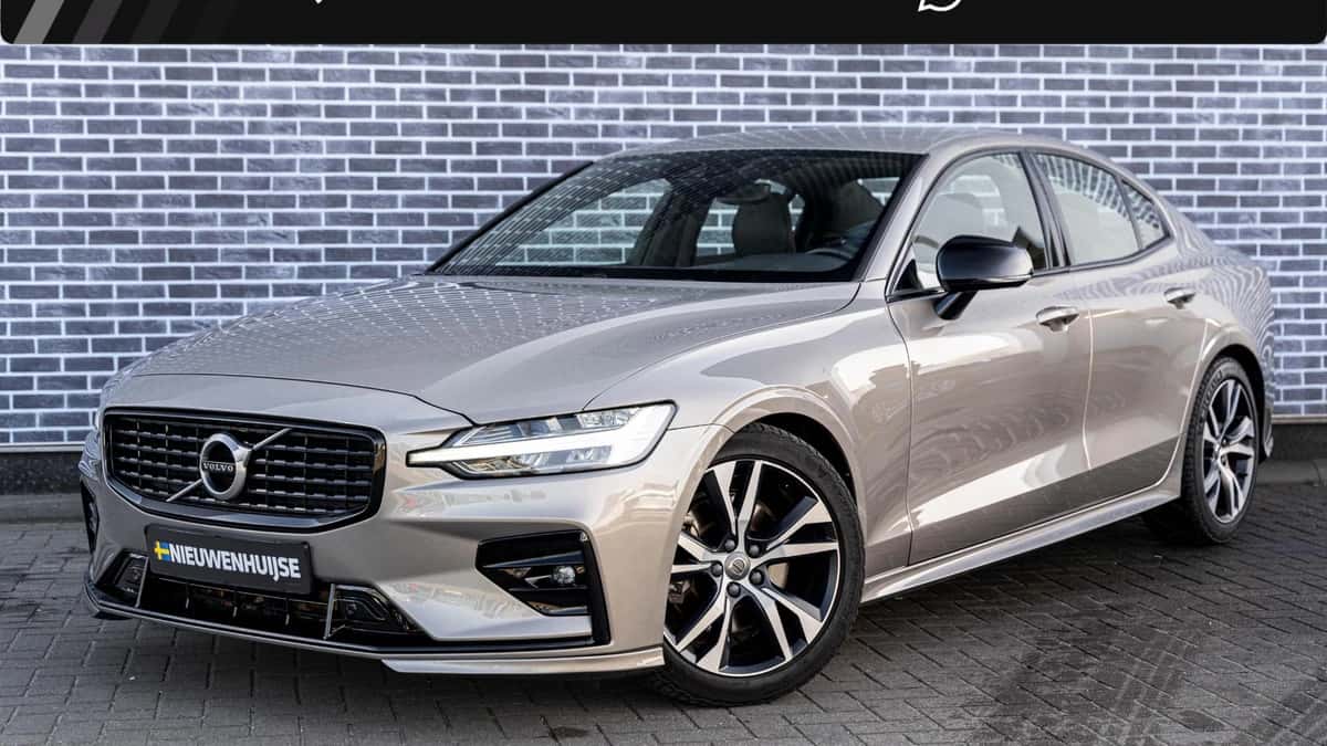 Volvo S60 — foto 1