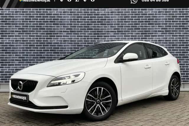 Volvo V40 (2017) thumbnail 1