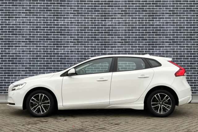 Volvo V40 (2017) thumbnail 4