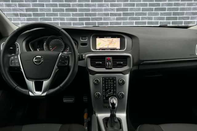 Volvo V40 (2017) thumbnail 5