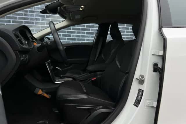 Volvo V40 (2017) thumbnail 6