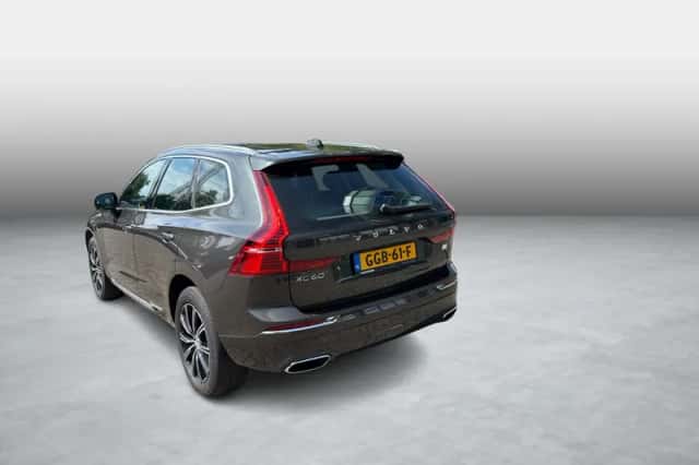 Volvo XC60 (2021) thumbnail 4