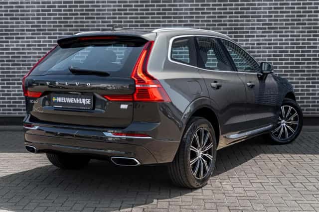 Volvo XC60 (2021) thumbnail 5