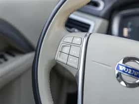 Volvo XC70 thumbnail 24
