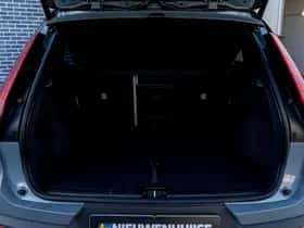 Volvo XC40 thumbnail 14