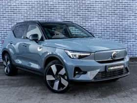 Volvo XC40 thumbnail 3