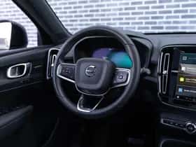 Volvo XC40 thumbnail 30