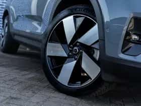 Volvo XC40 thumbnail 4