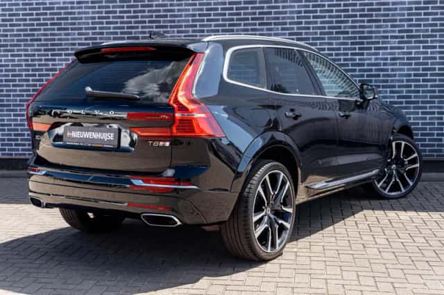 Volvo XC60 (2020) thumbnail 3