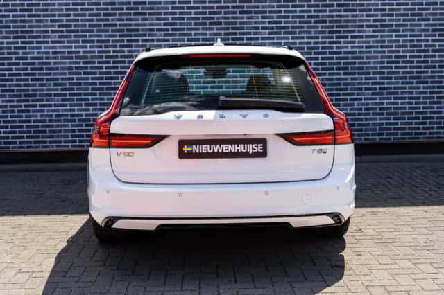 Volvo V90 (2025) thumbnail 6