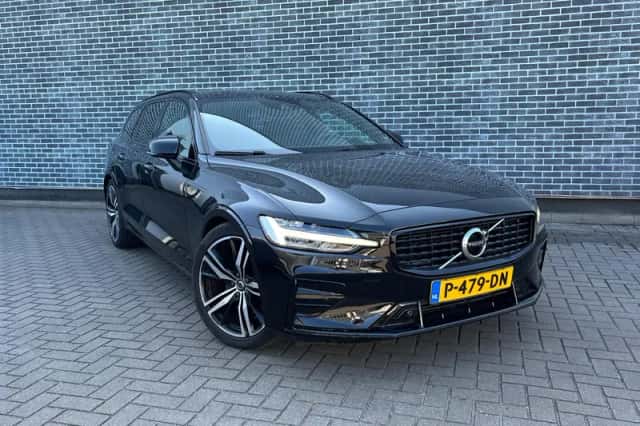 Volvo V60 (2022) thumbnail 3