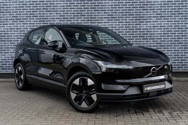 Volvo EX30 (2026) thumbnail 3