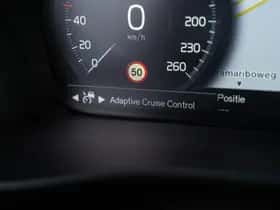 Volvo XC40 thumbnail 35
