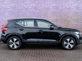 Volvo XC40 thumbnail 6