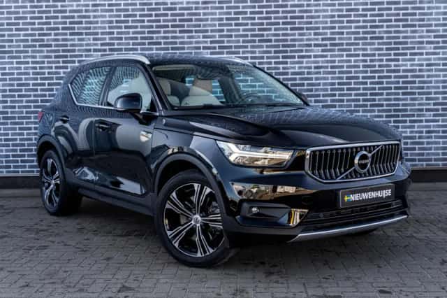 Volvo XC40 (2021) thumbnail 3