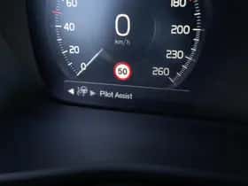 Volvo XC40 (2021) thumbnail 30