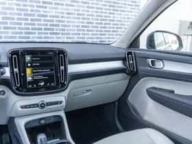 Volvo XC40 (2021) thumbnail 38