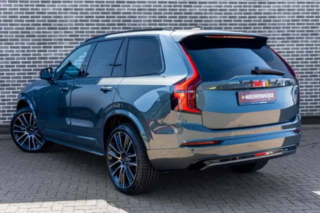 Volvo XC90 (2026) thumbnail 2
