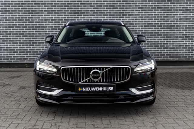 Volvo V90 (2020) thumbnail 2