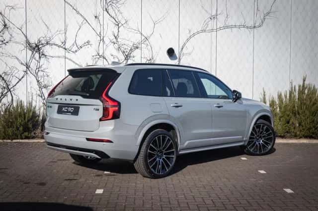 Volvo XC90 (2026) thumbnail 3