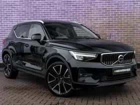 Volvo XC40 thumbnail 3