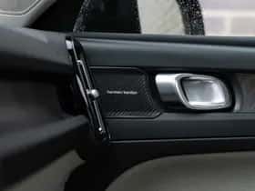 Volvo XC40 thumbnail 25