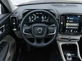 Volvo XC40 thumbnail 30