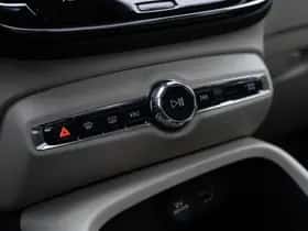 Volvo XC40 thumbnail 36