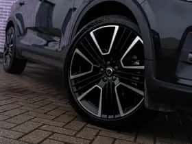 Volvo XC40 thumbnail 6