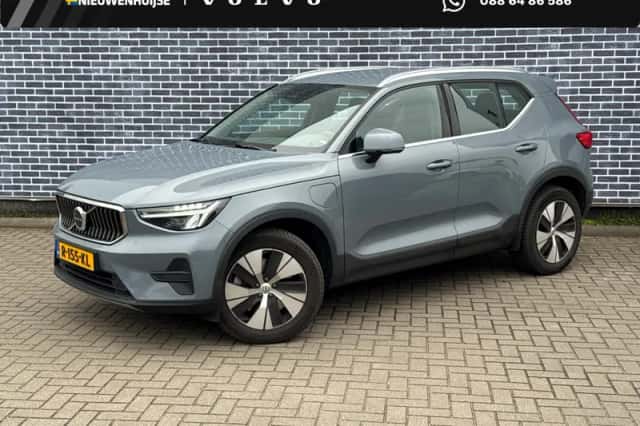 Volvo XC40 (2022) thumbnail 1