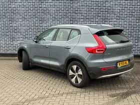 Volvo XC40 thumbnail 4