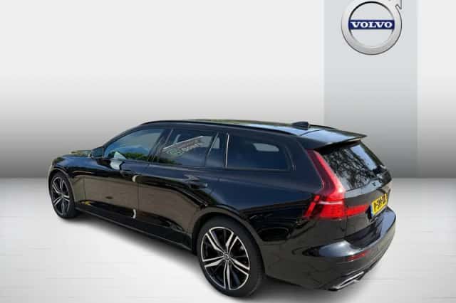 Volvo V60 (2021) thumbnail 2